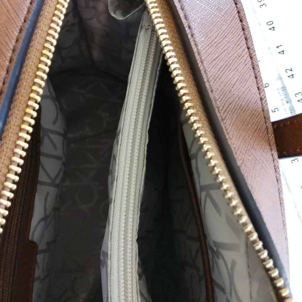 Purse - Picture 5 of 5